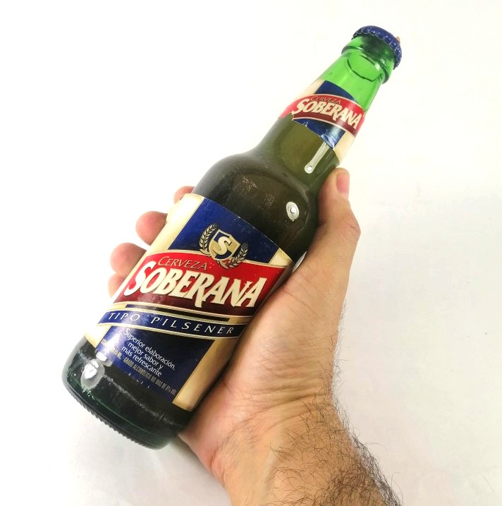 BOTELLA DE CERVEZA RETRO. SOBERANA, 1RA EDICION. 1990s (REP. DOMINICANA) - Image 7