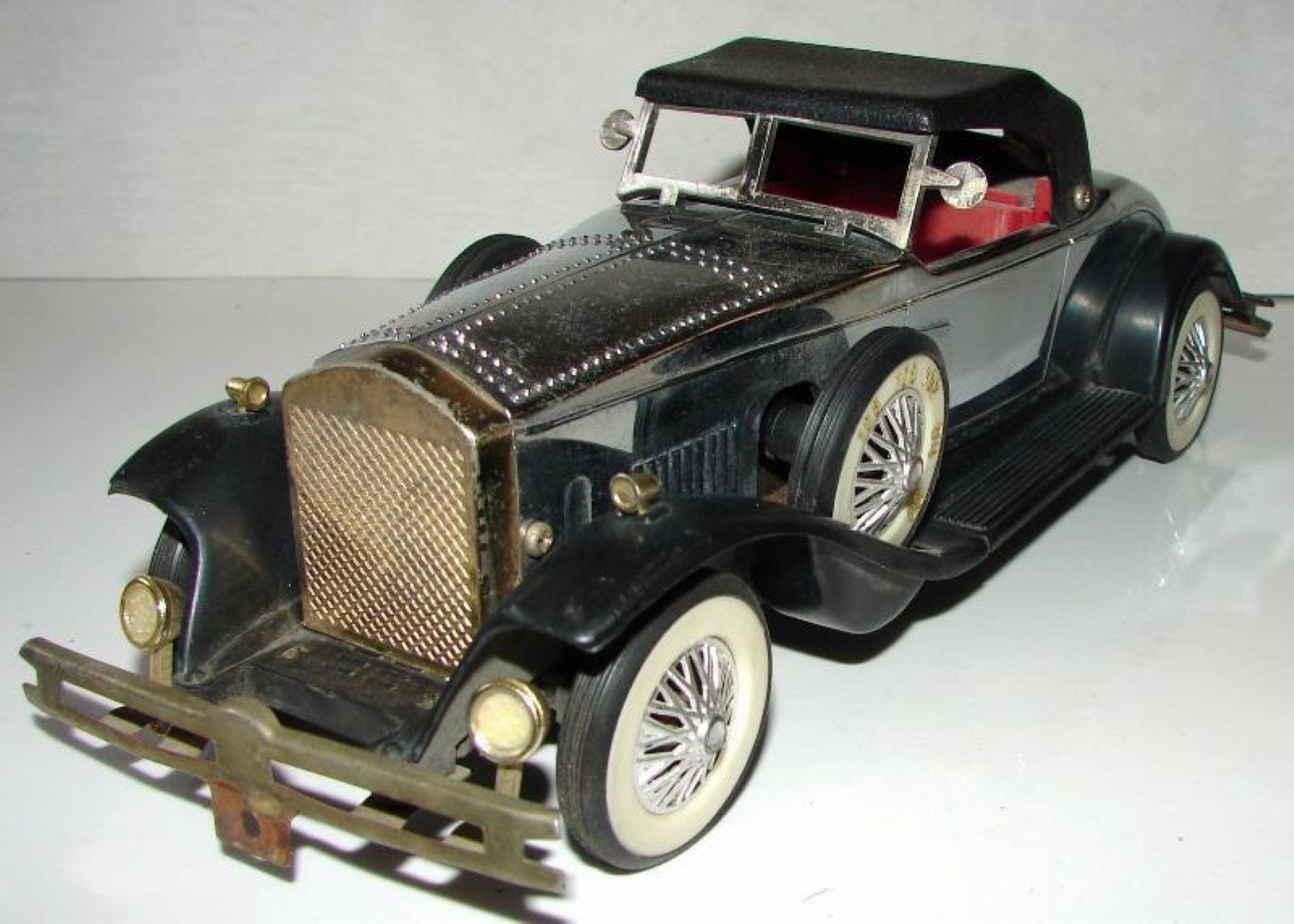 RADIO RETRO EN FORMA DE CADILLAC DE 1929, AÑOS 70s AM - Image 2