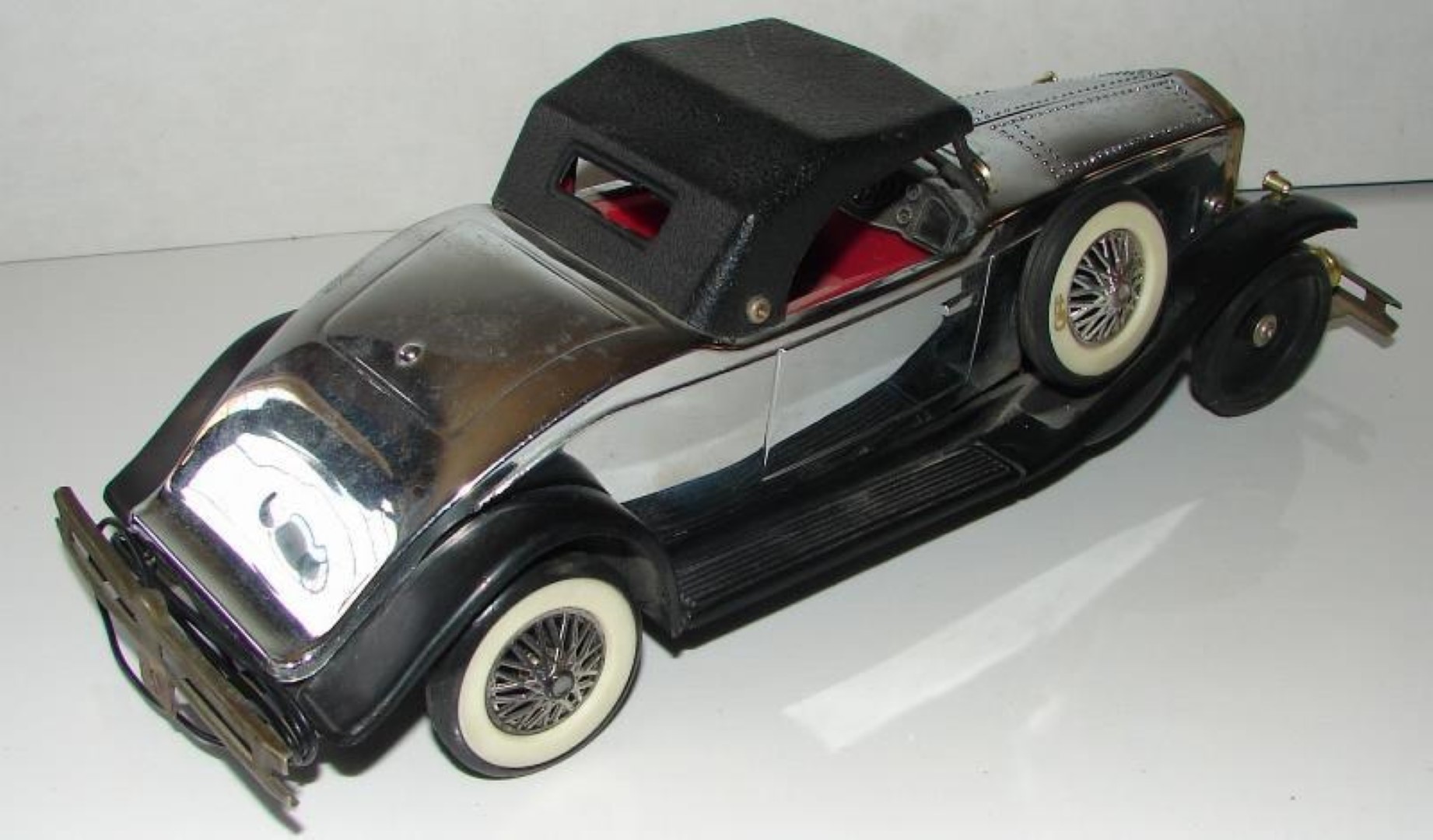 RADIO RETRO EN FORMA DE CADILLAC DE 1929, AÑOS 70s AM - Image 7