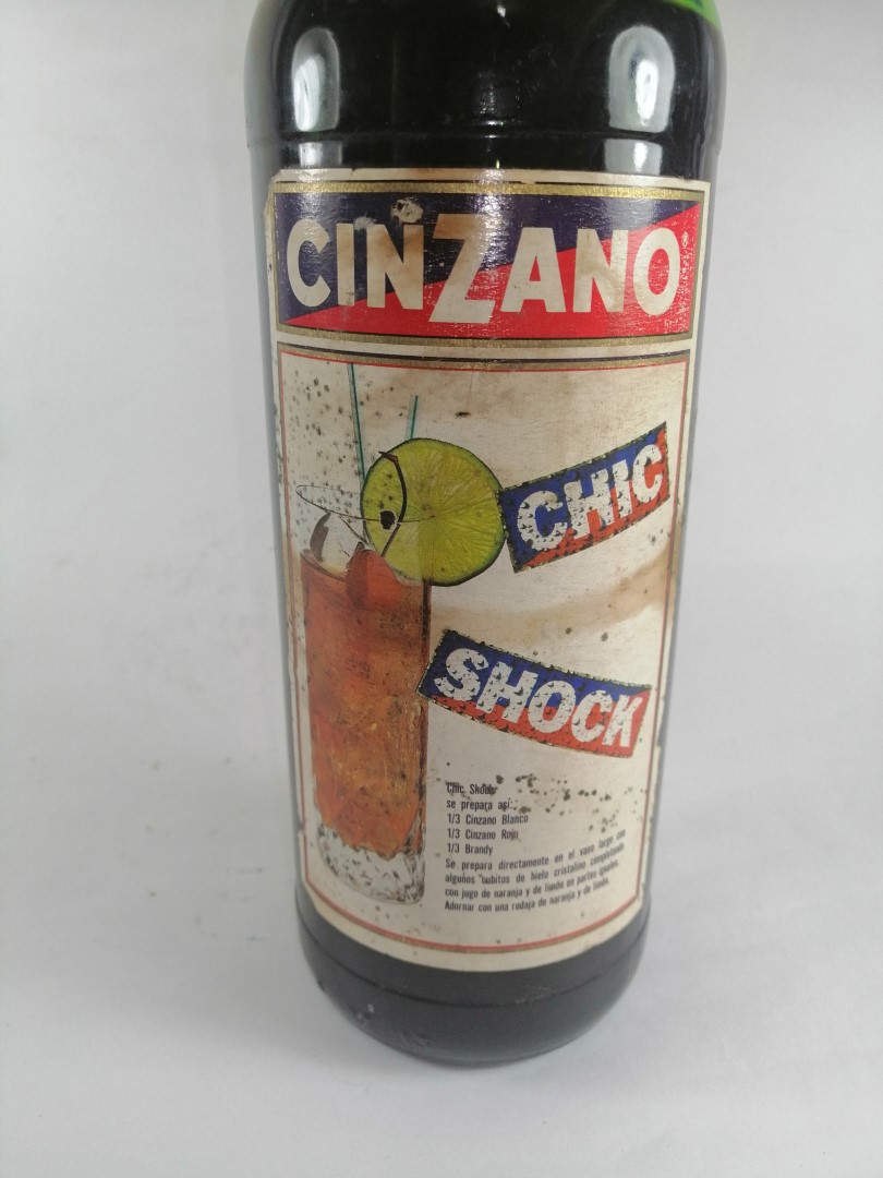 BOTELLA ANTIGUA. VINO CINZANO ROJO Ca. Años 70s - Image 6