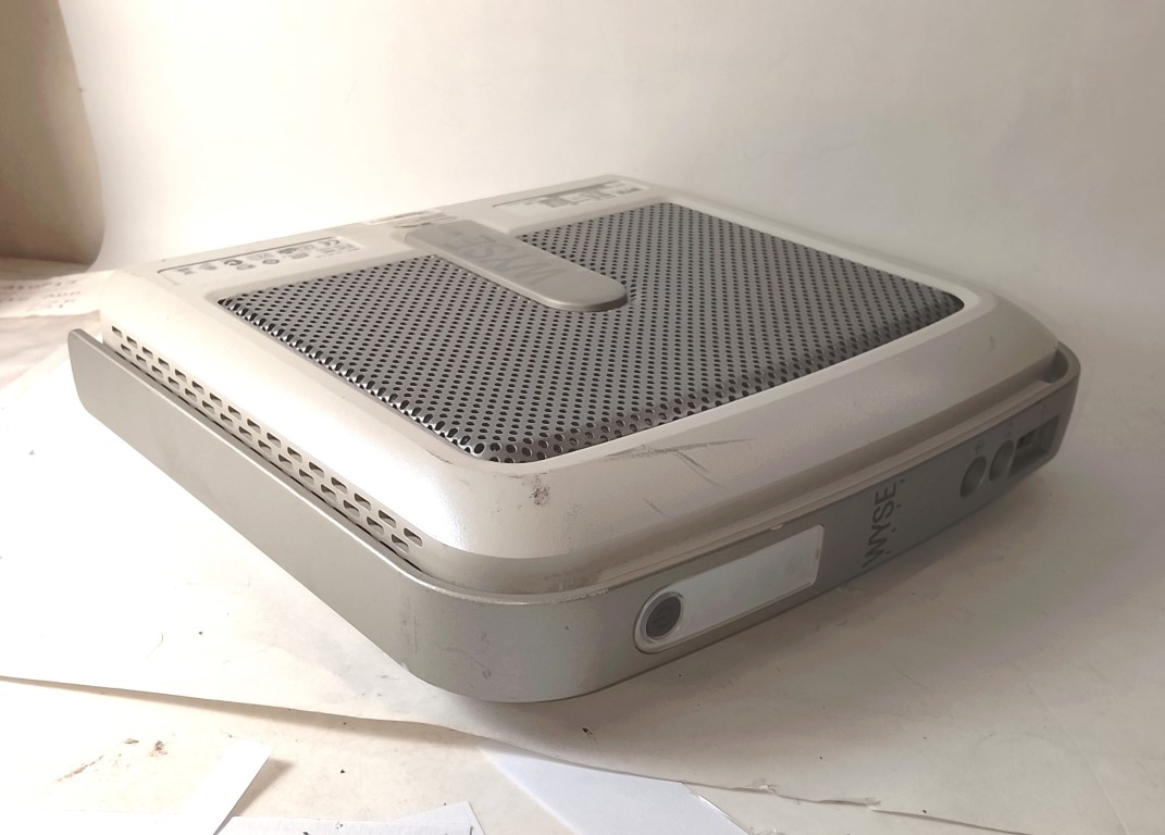 (CPU). COMPUTADORA RETRO WYSE VX0 V90LE XPE 2009 PARA PIEZAS - Image 3