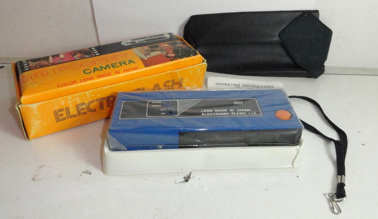 RARA CAMARA FOTOGRAFICA RETRO110 , 1980s JAMAS USADA AZUL - Image 3