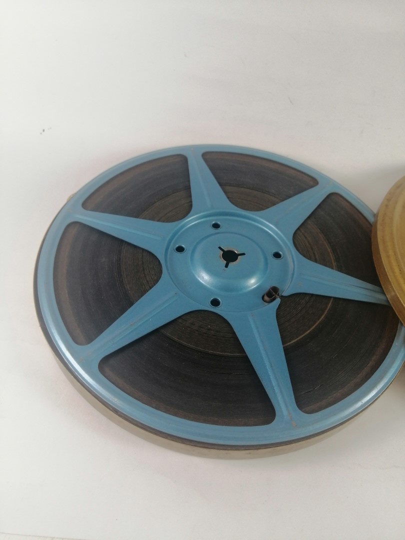 CARRETE DE CINE SUPER 8mm CON CINTA, 7 PULG. AÑOS 70s - Image 3