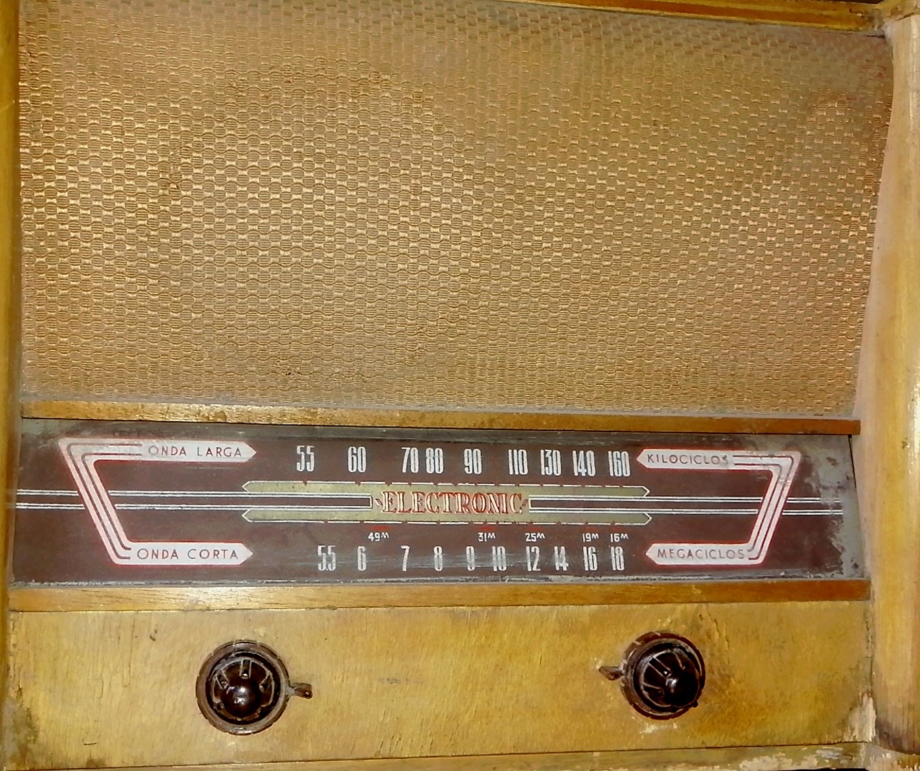 RADIO ANTIGUO DE BULBOS, ELEKTRONIK. AÑOS 50s, CON FALLA. R4 - Image 7