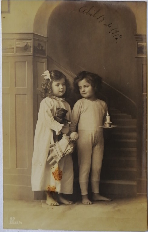 FOTOGRAFIA ANTIGUA, 1917 NIÑOS A DORMIR