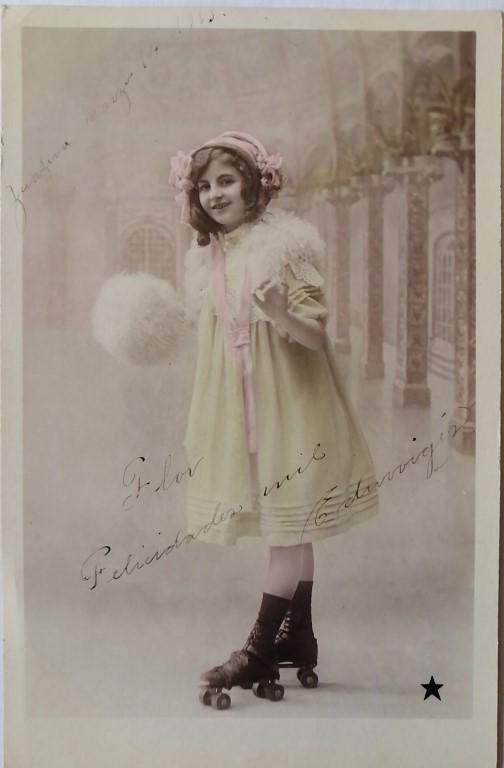 FOTOGRAFIA ANTIGUA, 1913 NIÑA EN PATINES