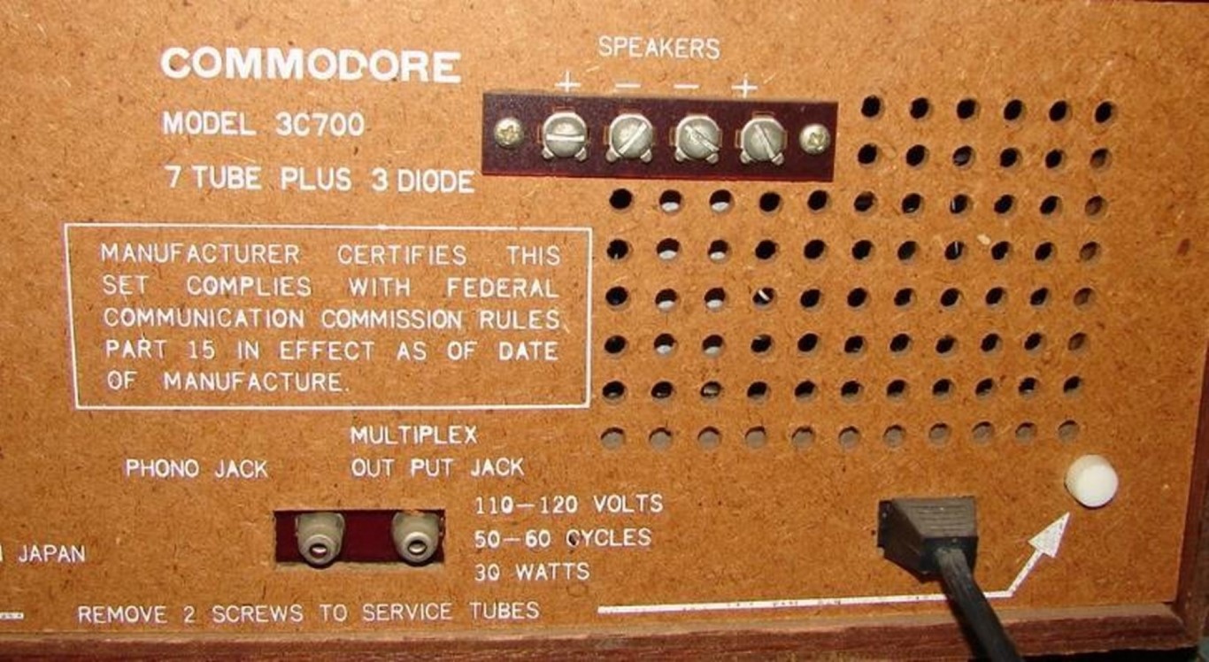 RADIO ANTIGUO COMMODORE, AÑOS 70s MUY RARO - Image 4
