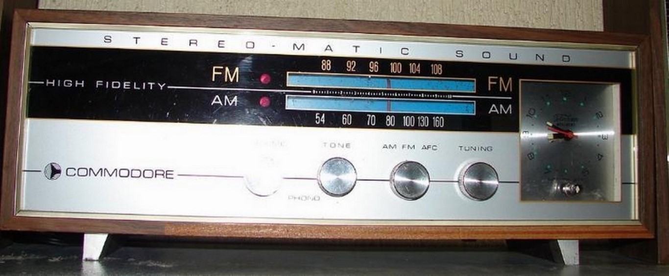 RADIO ANTIGUO COMMODORE, AÑOS 70s MUY RARO - Image 6