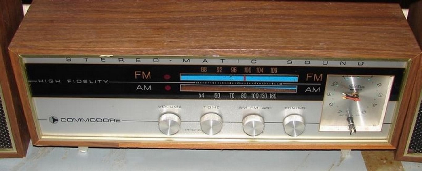 RADIO ANTIGUO COMMODORE, AÑOS 70s MUY RARO - Image 7