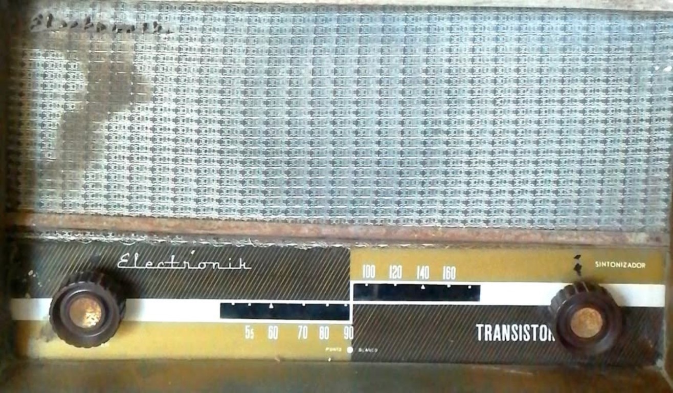RADIO ANTIGUO DE TRANSISTORES, AÑOS 60s ELECTRONIK - Image 8