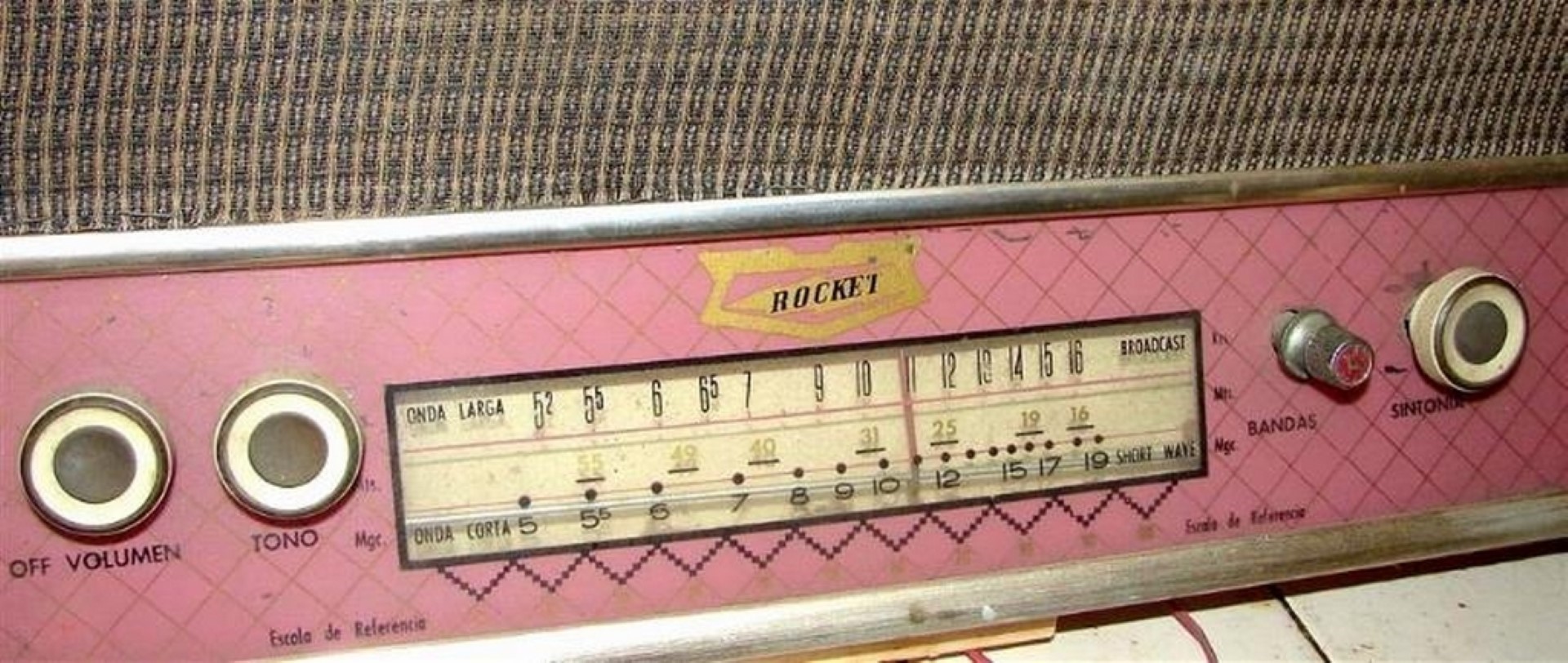 RADIO ANTIGUO DE BULBOS, ROCKET AÑOS 60s GIGANTE - Image 4
