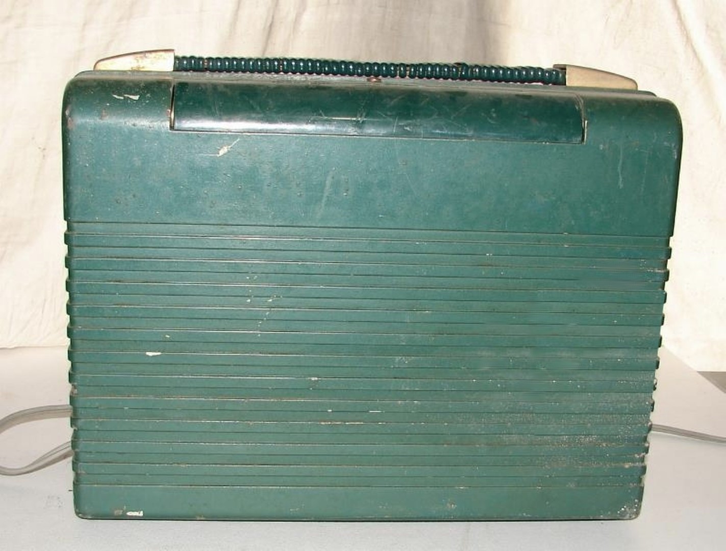 RADIO ANTIGUO DE BULBOS SIVERTONE, AÑOS 50s METALICO /MUY RARO - Image 8