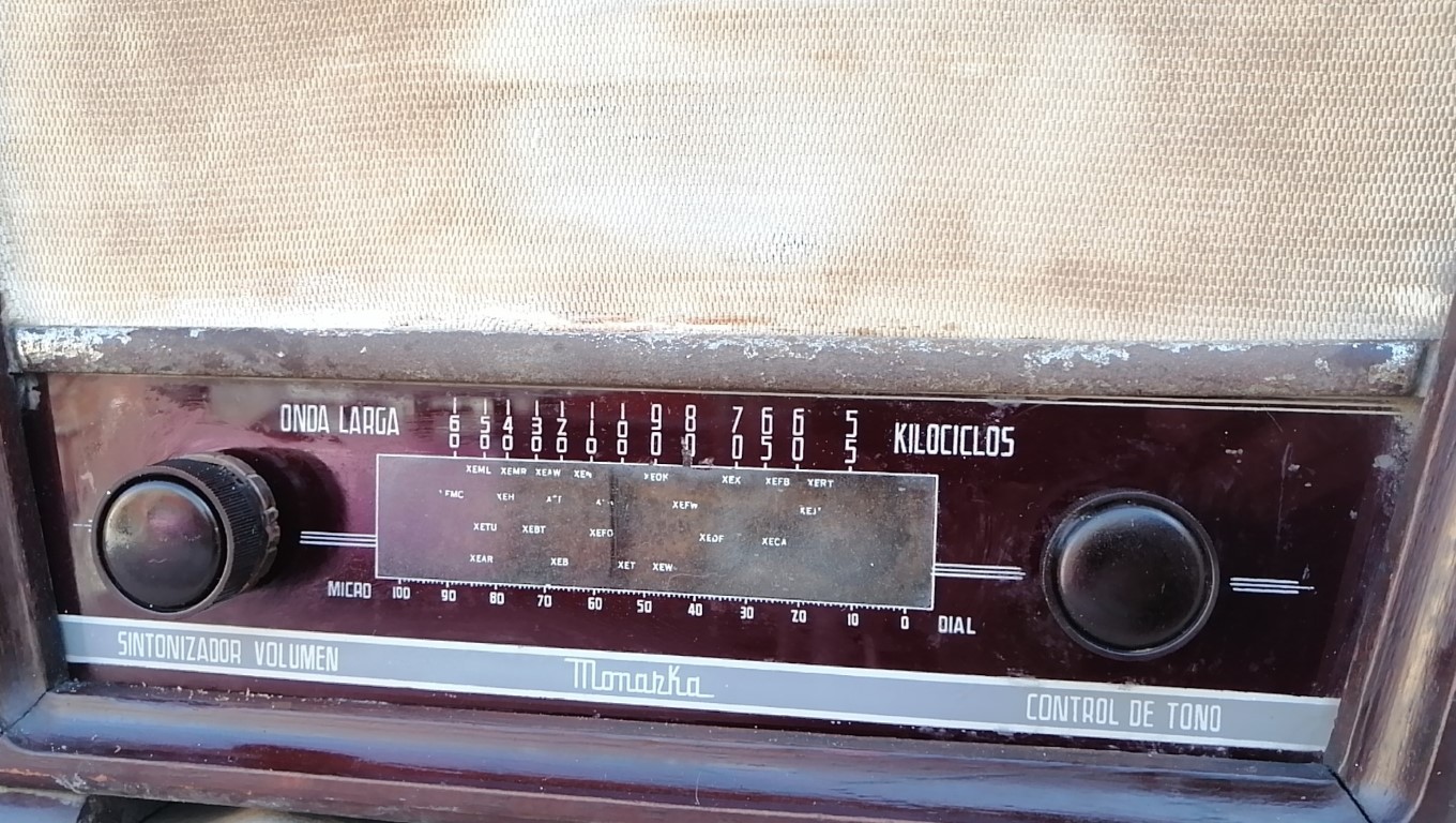 RADIO ANTIGUO DE BULBOS, ELECTRONIK, AÑOS 50s - Image 4