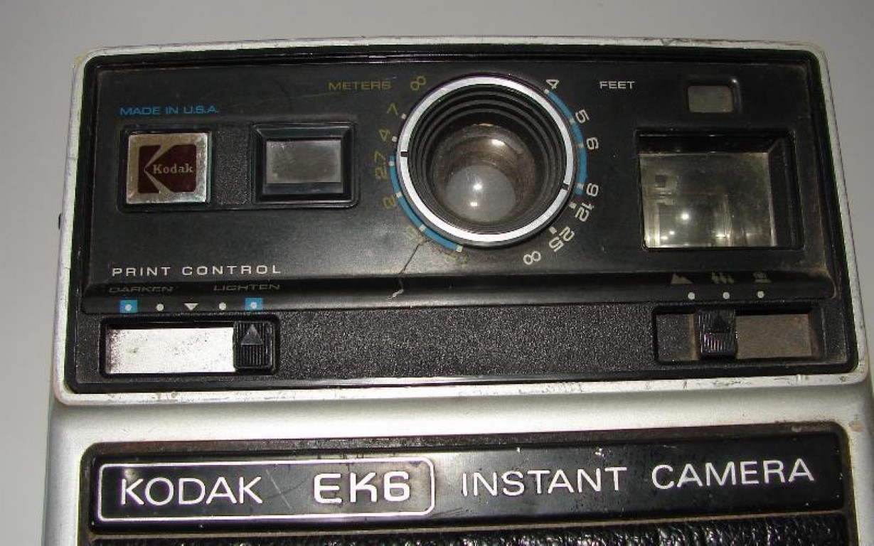 Cámara fotográfica retro. Kodak EK6 1976, SOLO DECORATIVO - Image 3