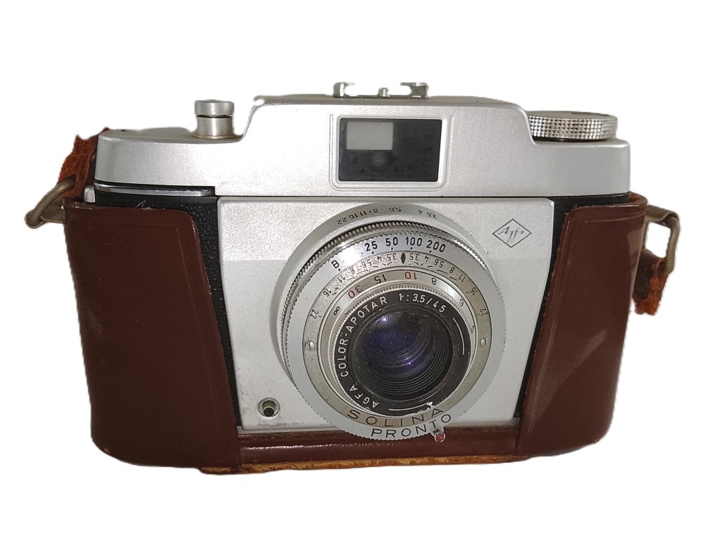 Cámara fotográfica retro. Agfa Ansco, Solina Pronto, Apotar 1953