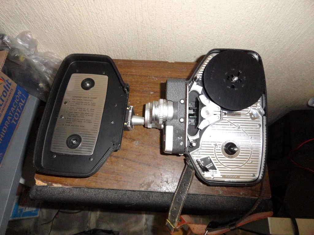 Cámara de cine antigua Bell & Howell 240 16mm 1957 /raro - Image 8