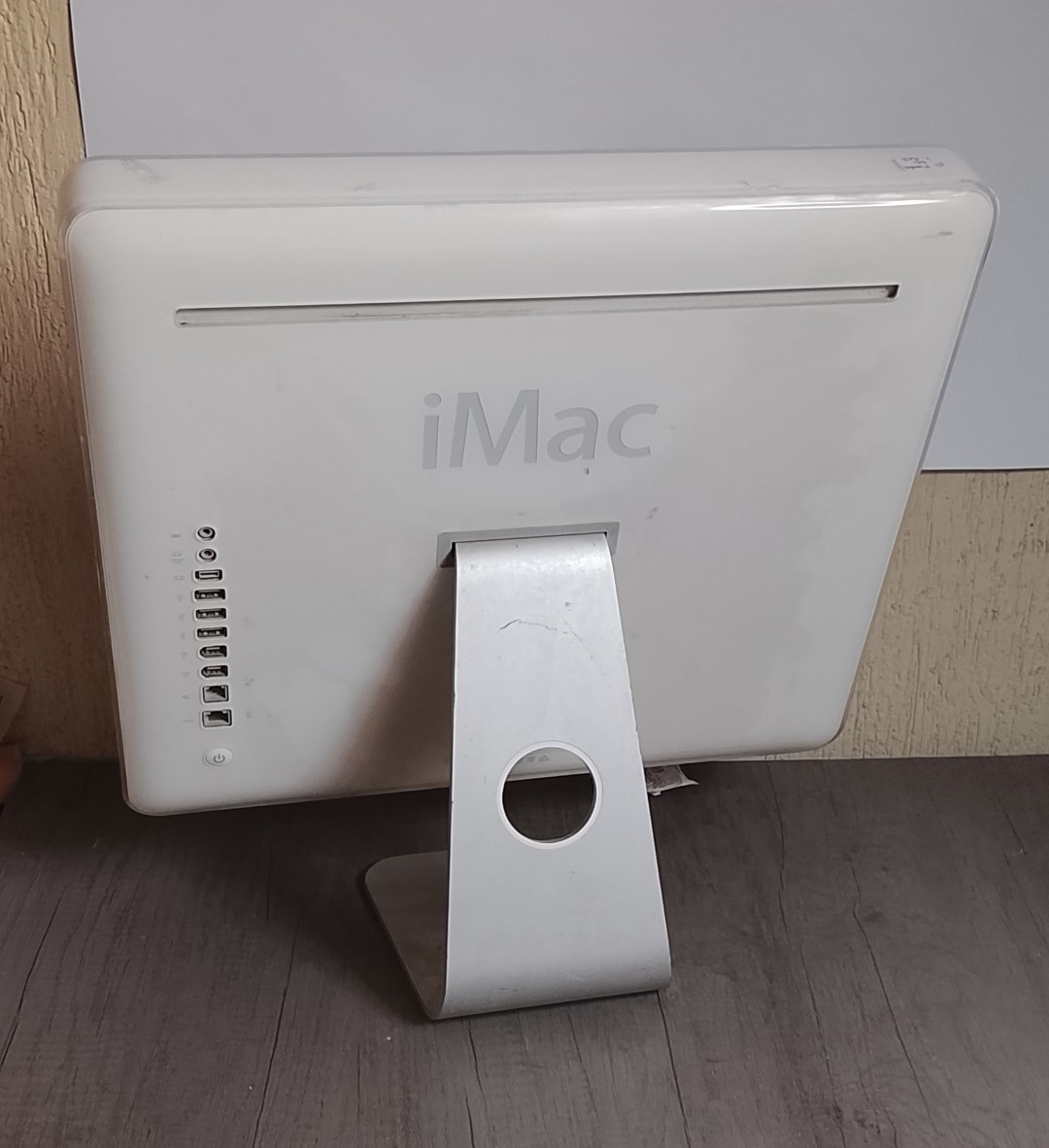 Computadora retro Apple. Imac G5 2006 para reparar o piezas A1173 - Image 7
