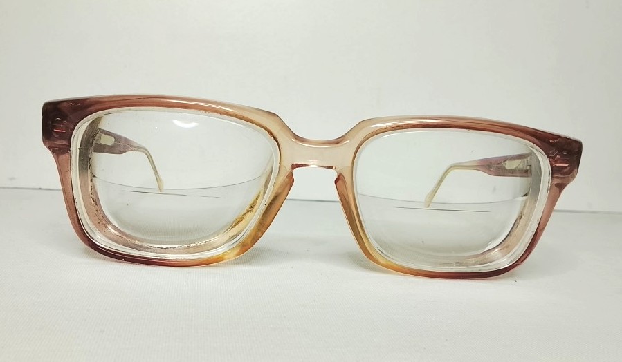 Genuinas gafas retro. Años 60s, American Optical LA2X , Caballero, Marron