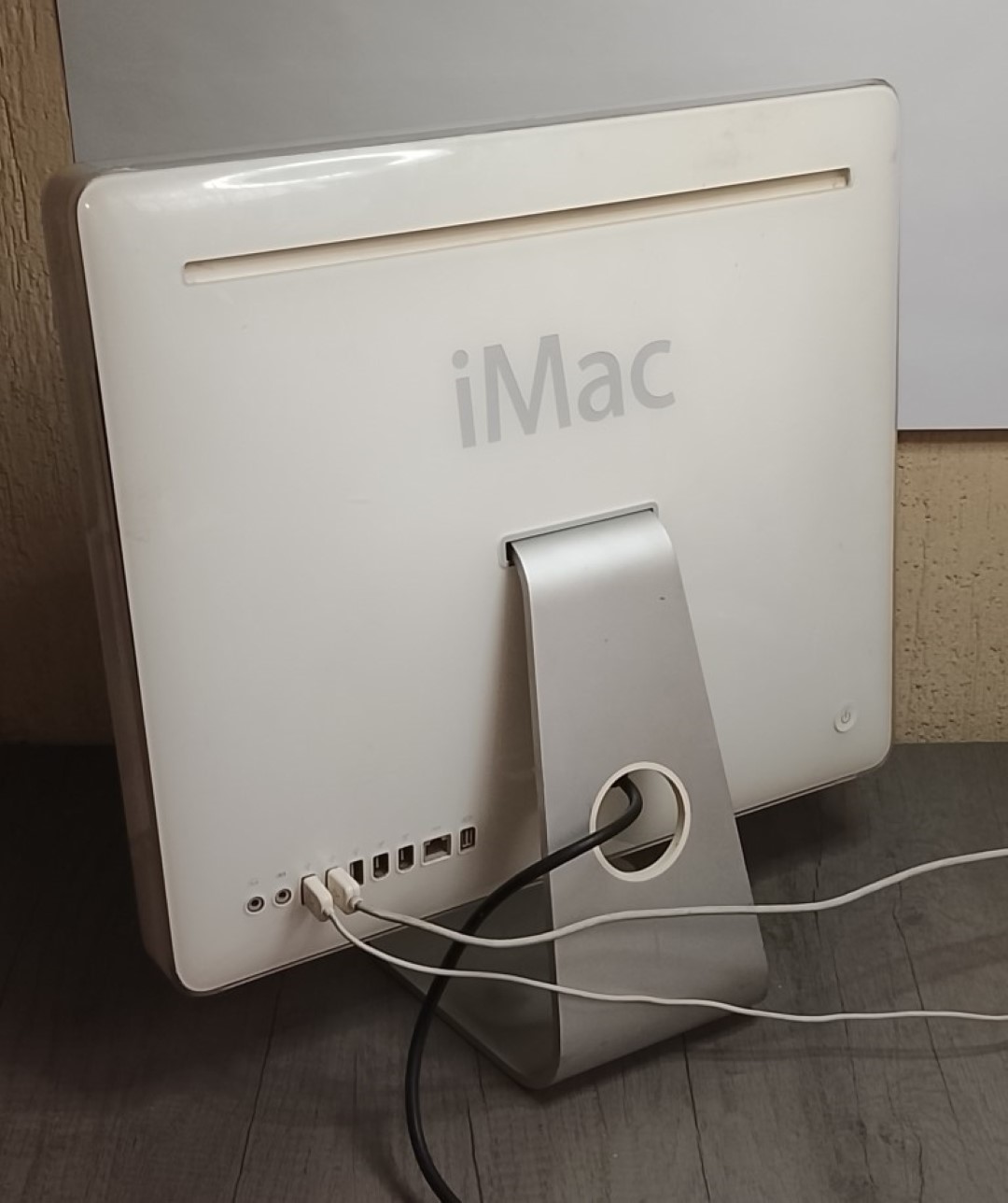 Computadora retro Apple. Imac G5 / Con fallas, para reparar o piezas - Image 7