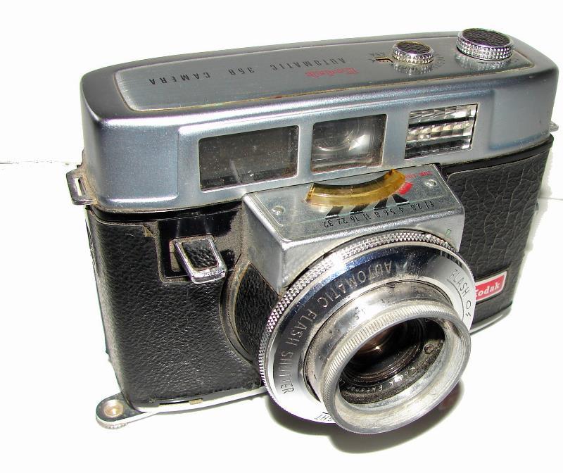 Cámara fotográfica retro. Kodak Automatic 35B / NO FUNCIONA - Image 7