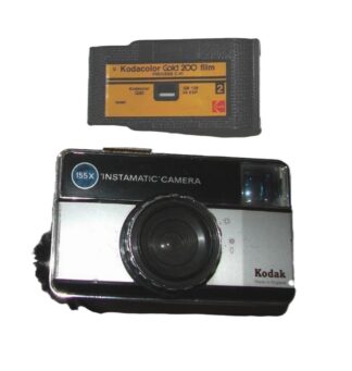 Cámara fotográfica retro. Kodak Instamatic 155X Años 70s + Obsequio