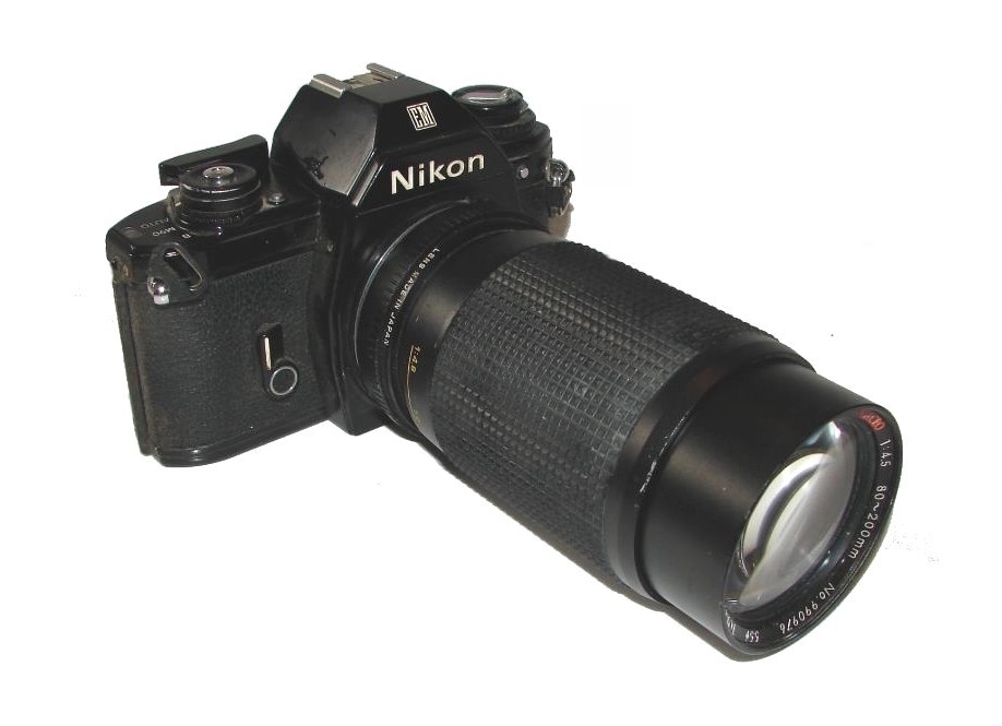 Cámara fotográfica retro. Nikon EM 1979 - Image 2