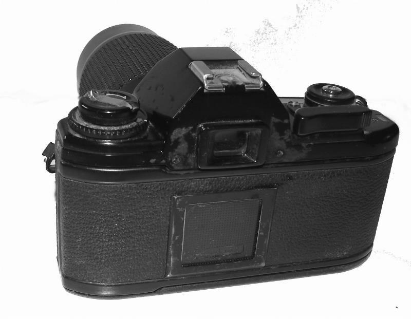 Cámara fotográfica retro. Nikon EM 1979 - Image 5