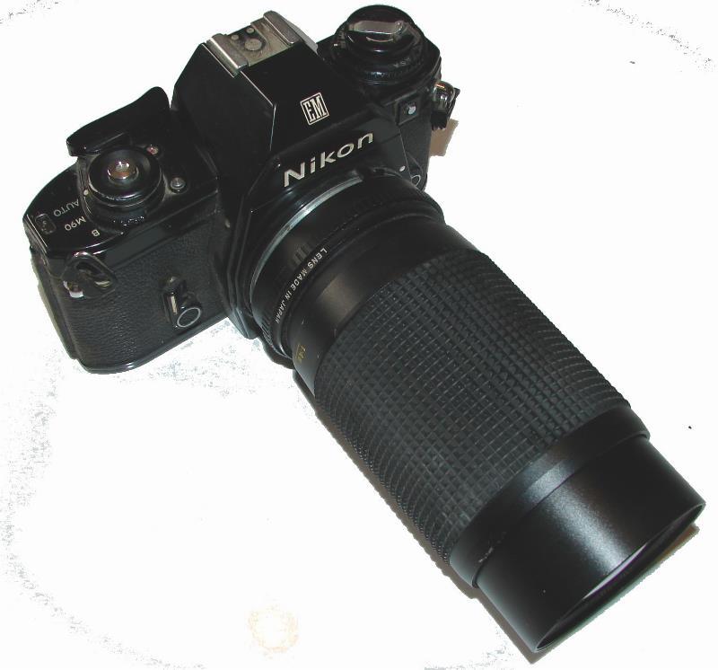 Cámara fotográfica retro. Nikon EM 1979 - Image 4