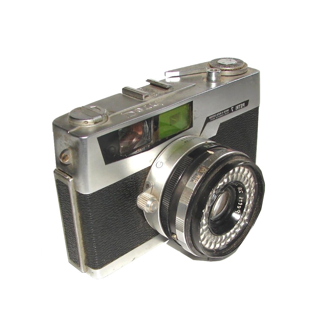 Cámara fotográfica retro. Kuribayashi Petri 7 Green o Matic 1961
