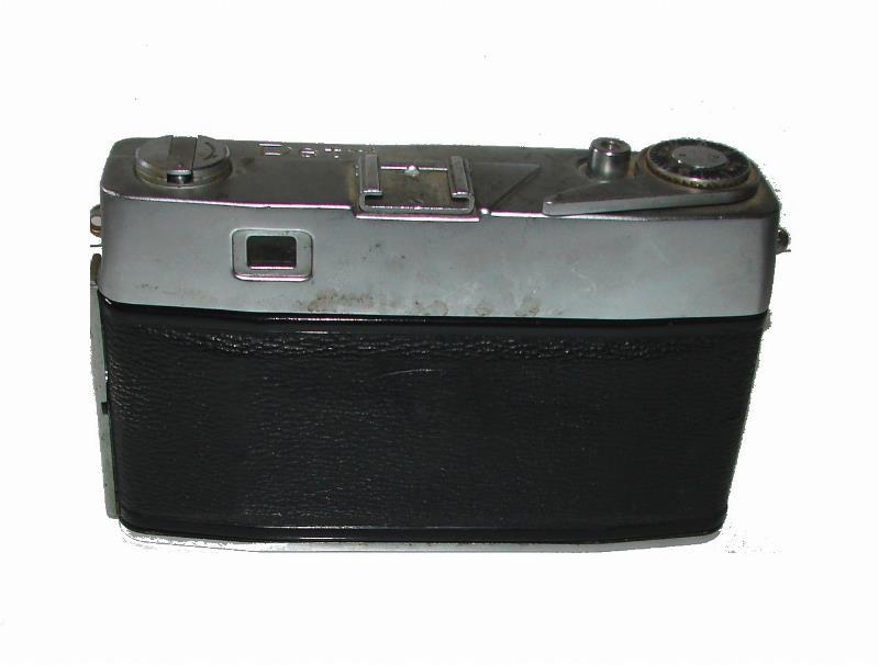 Cámara fotográfica retro. Kuribayashi Petri 7 Green o Matic 1961 - Image 7