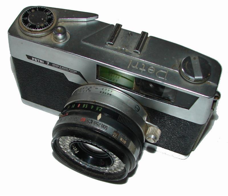 Cámara fotográfica retro. Kuribayashi Petri 7 Green o Matic 1961 - Image 6