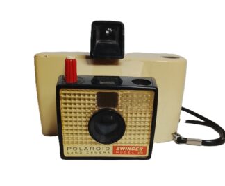 Cámara fotográfica retro. Polaroid Swinger 20 Años 60s