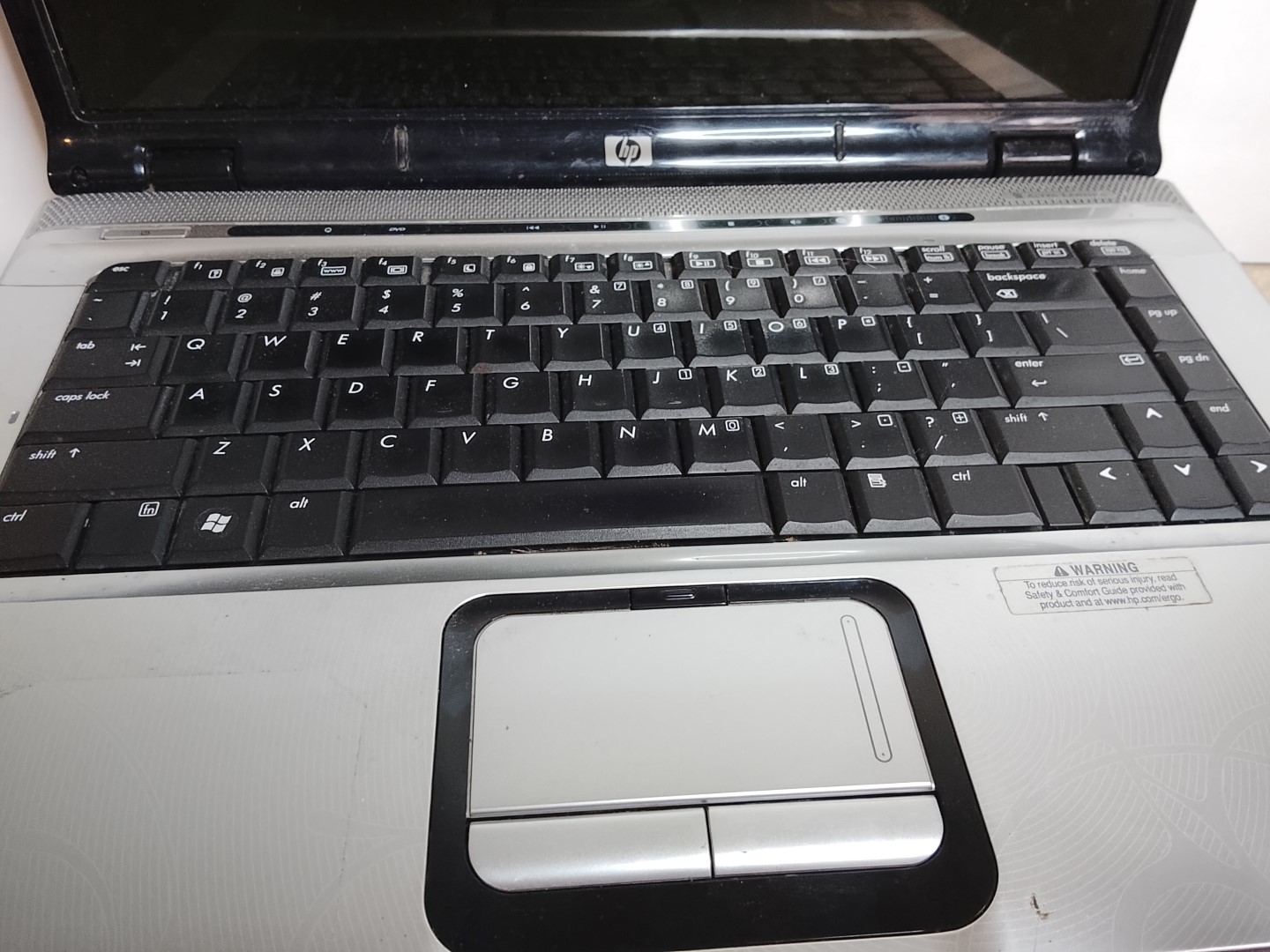 LAPTOP RETRO HP DV6700, AÑO 2008 PARA PIEZAS - Image 2