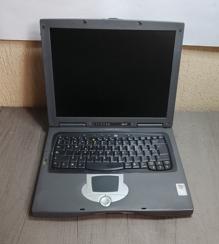 LAPTOP RETRO ACER TRAVELMATE 630 2004 PARA PIEZAS - Image 8